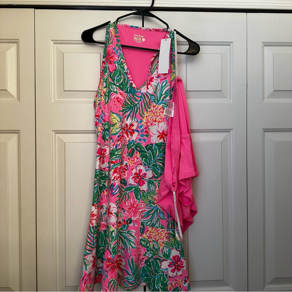 NWT LILLY PULITZER ATHLETIC DRESS SIZE LARGE